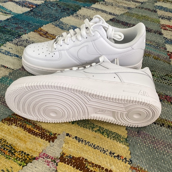 Nike Air Force 1 - Picture 3 of 6